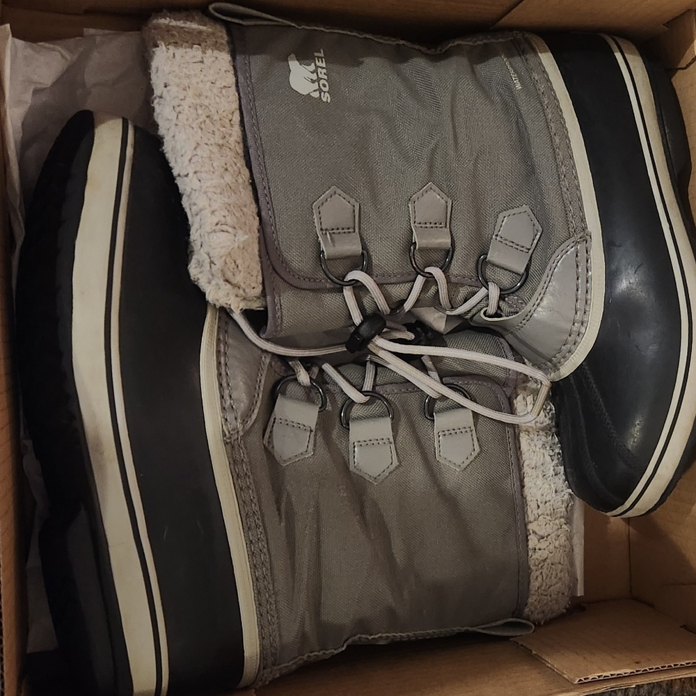 Sorel Kids Black and Gray Snow Boots